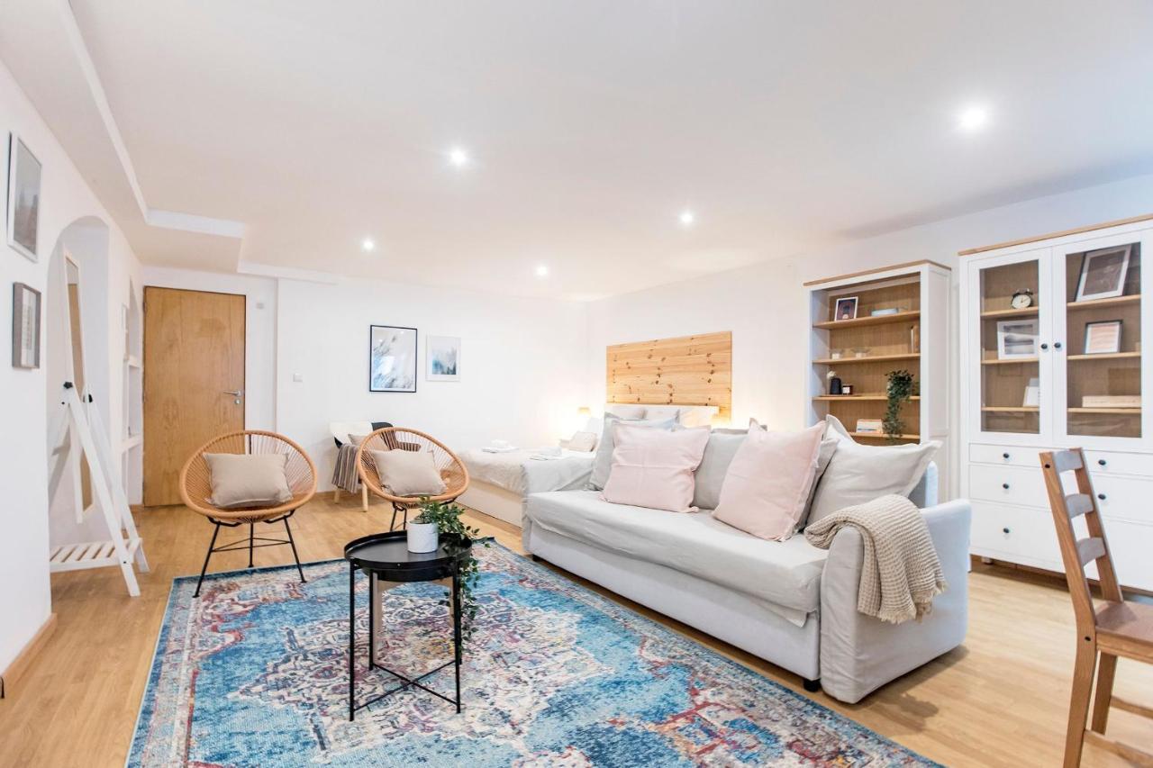 Almada Hideaway W/ Ac & Private Pool By Lovelystay Porto Exteriér fotografie