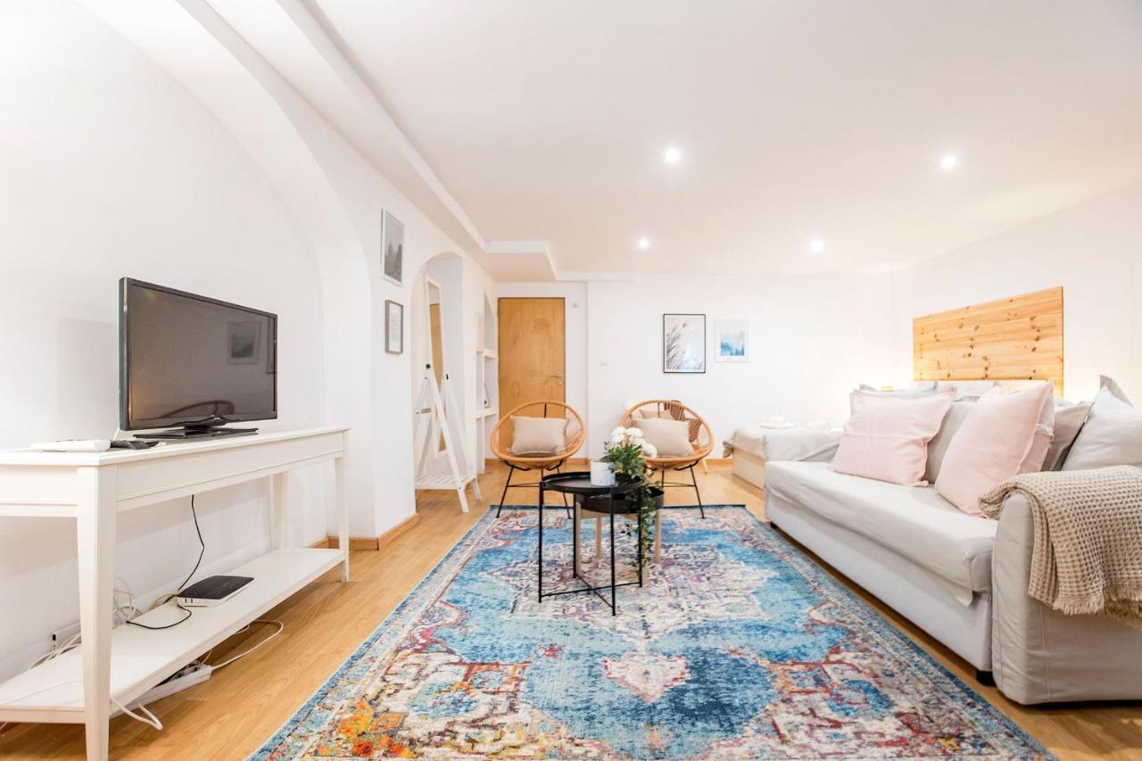 Almada Hideaway W/ Ac & Private Pool By Lovelystay Porto Exteriér fotografie
